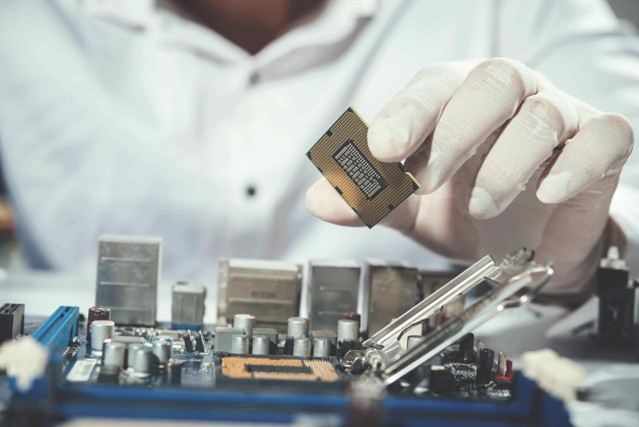 Hardware and Networking Course Image